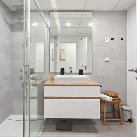 Apartment Luxe Retreat Met Wellness In Oasis 325 Estepona