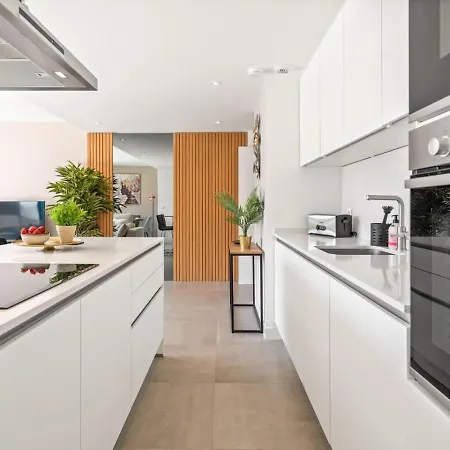 Luxe Retreat Met Wellness In Oasis 325 Apartment Estepona