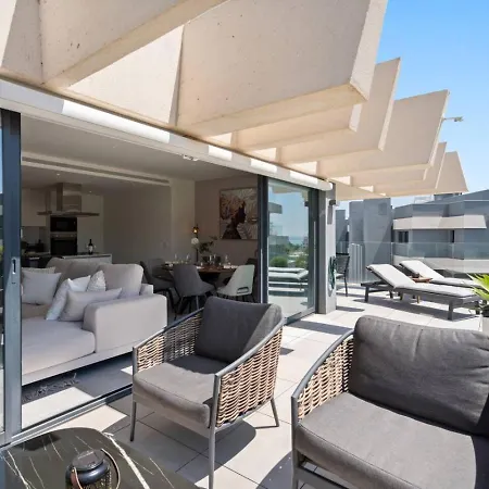 Luxe Retreat Met Wellness In Oasis 325 Apartment Estepona