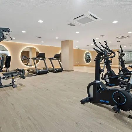 Luxe Retreat Met Wellness In Oasis 325 *